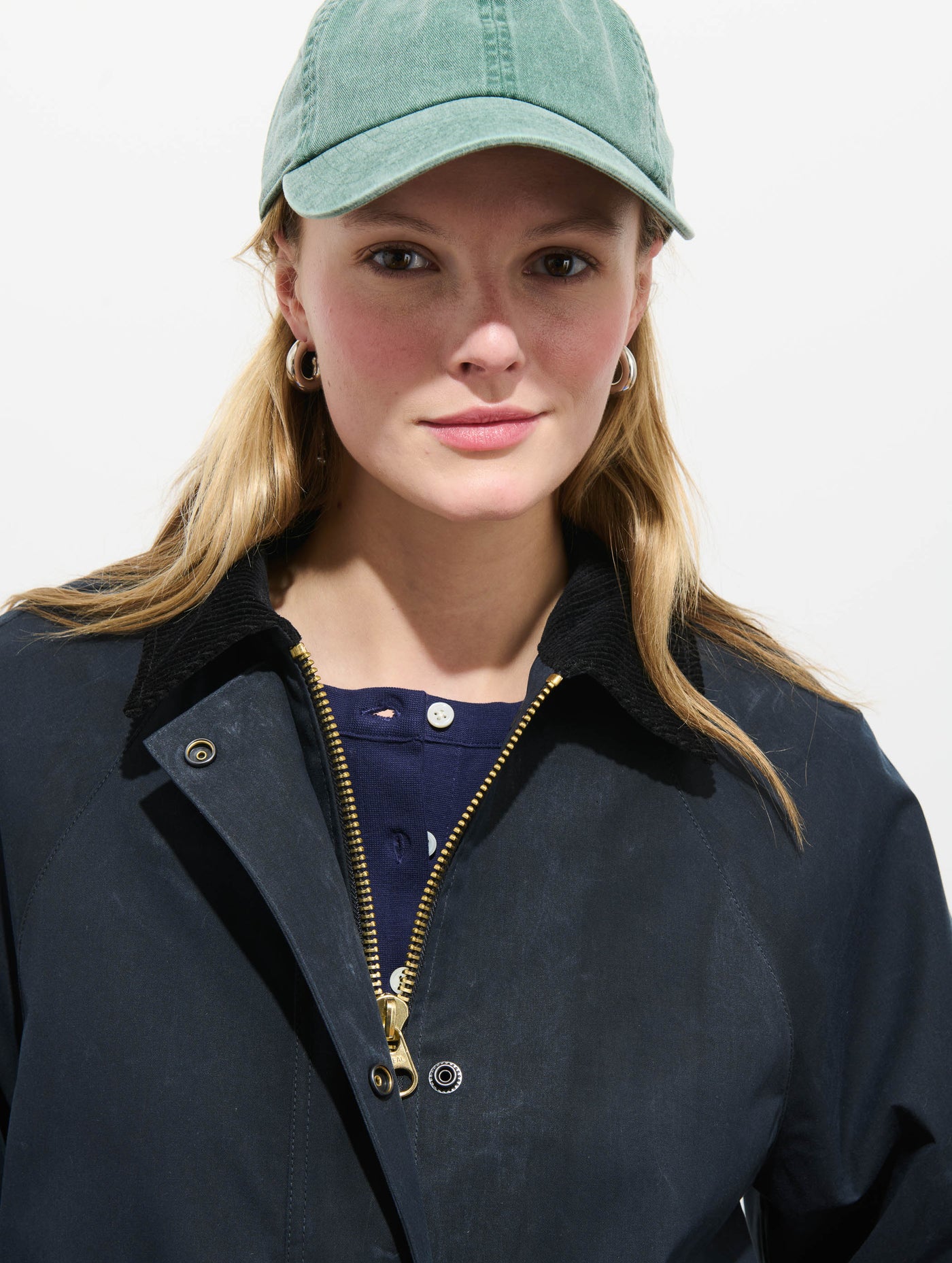 Chiltern Cropped Jacket In Waxed Canvas